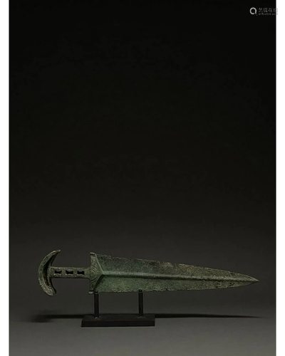 ANCIENT BRONZE SWORD WITH 