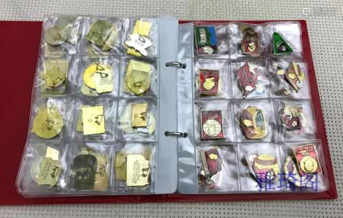 A set of commemorative medals of Chairman Mao old cultural revolution in China