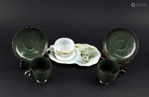 日本明治时期绿釉龙纹茶杯及杯托两套，日本薄胎彩绘花鸟纹茶杯杯托一套