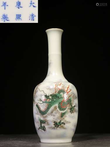 FAMILLE ROSE 'DRAGON' VASE