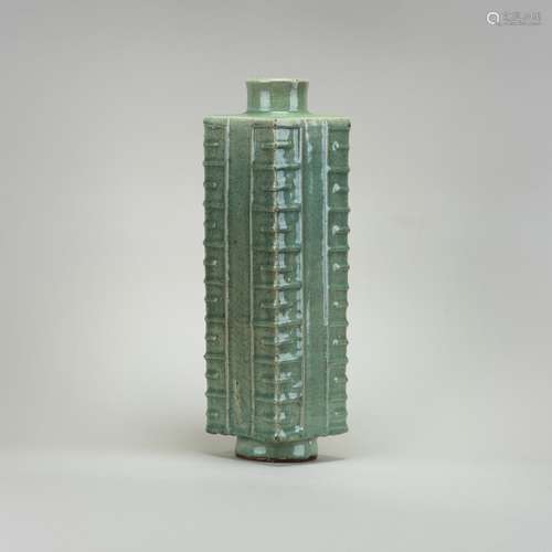 A LONGQUAN CELADON CONG VASE, MING DYNASTY