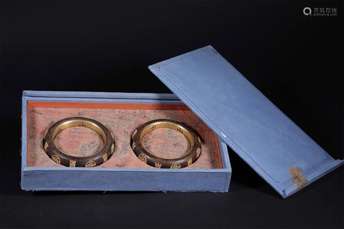 A PAIR OF CHINESE VINTAGE AGARWOOD BRACELETS