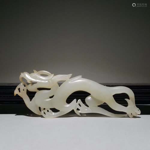 A CHINESE VINTAGE WHITE JADE DECORATION ITEM