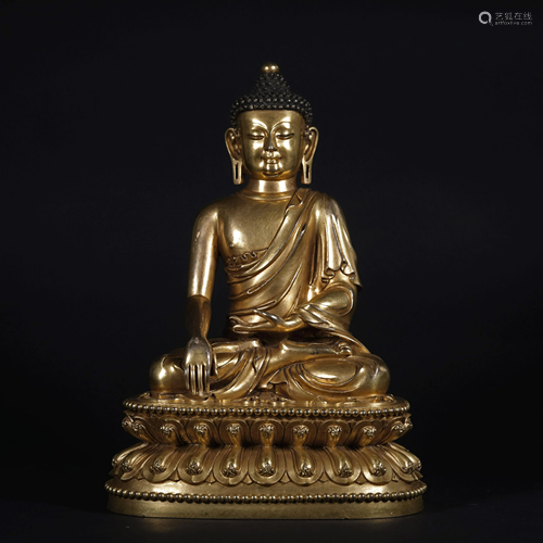 A CHINESE VINTAGE GILT BRONZE BUDDHA STATUE