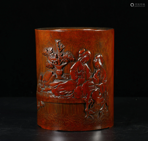 A CHINESE OLD CARVED BAMBOO BRUSH HOLDER