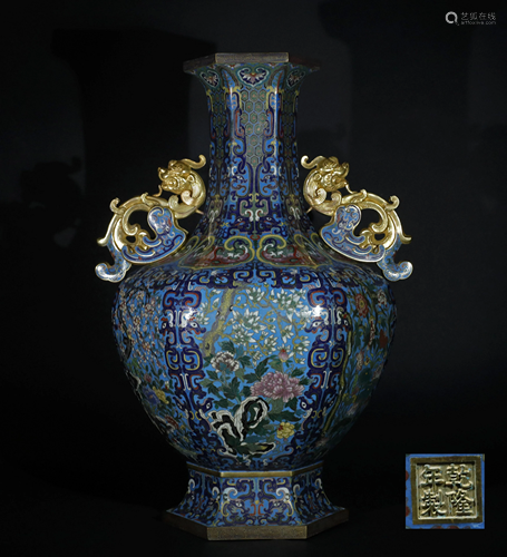 A CHINESE VINTAGE CLOISONNE VASE