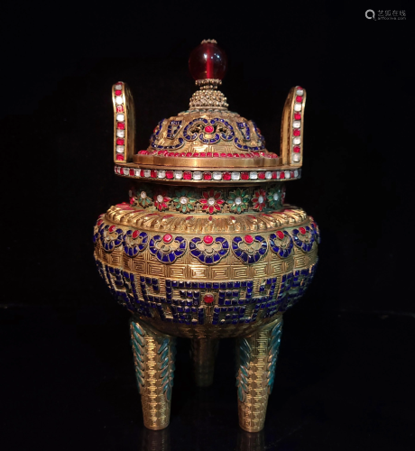 A CHINESE VINTAGE GILT BRONZE INCENSE BURNER