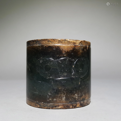 A CHINESE VINTAGE JADE CONG