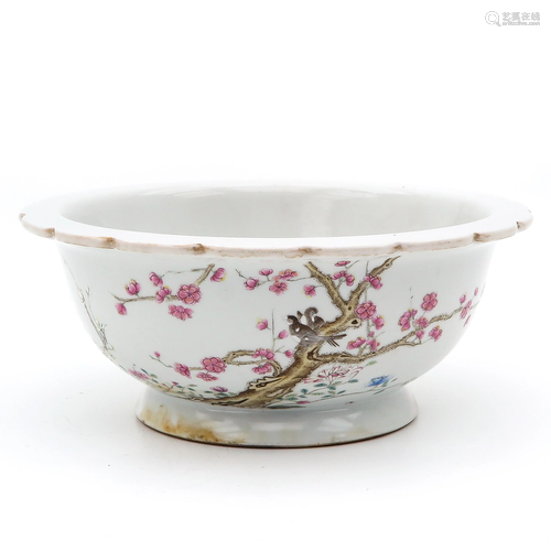 A Famille Rose Serving Bowl