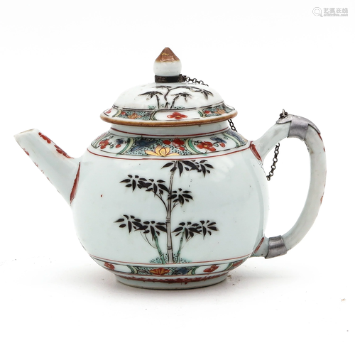 A Polychrome Decor Teapot