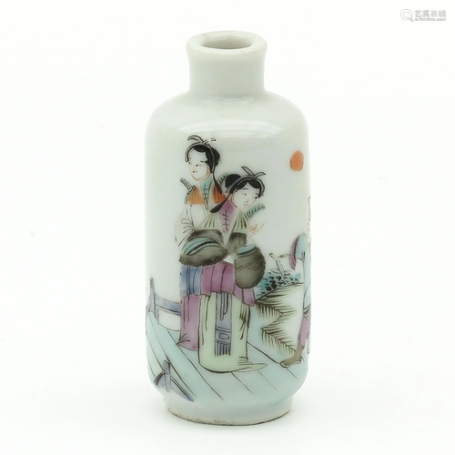 A Famille Rose Snuff Bottle