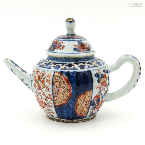 An Imari Decor Teapot