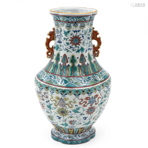 A Doucai Decor Vase