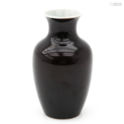 A Black Glaze Vase