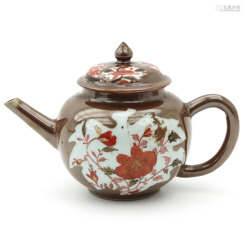 A Batavianware Teapot