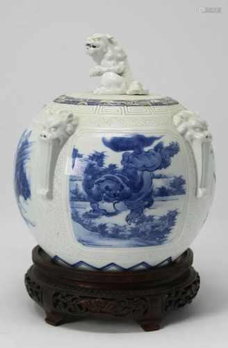 Japanese Meiji Period Hirado Porcelain Vase