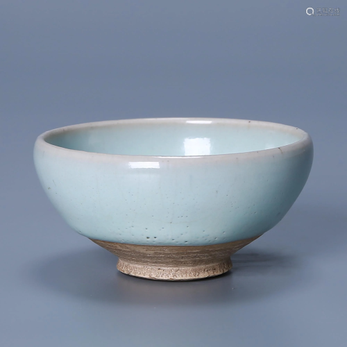 Yuan Dynasty Jun Kiln Moon White Glazed Cup
