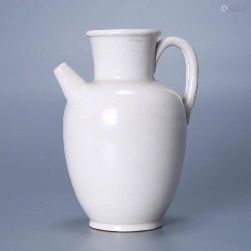 Five Dynasties Xing Kiln White Glazed Pot