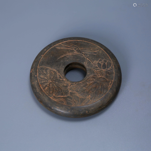 Jade Bi-shaped carved end inkstone in Song Dynasty