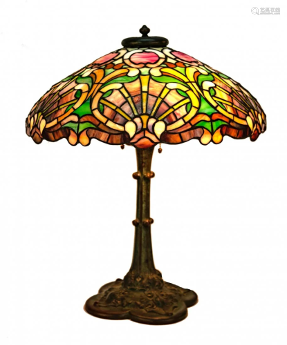 Duffner and Kimberly Medallion Table Lamp