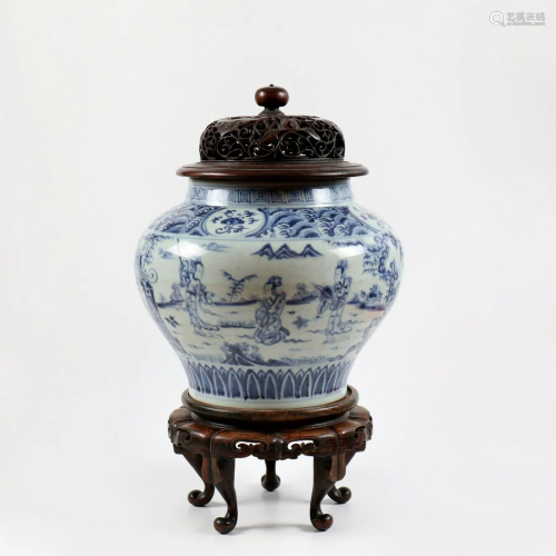 A Chinese Blue and White Porcelain Jar with Cover and