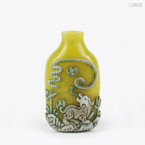 A Chinese Glass Snuff Bottle