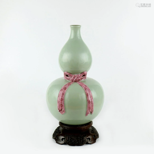 A Chinese Celadon Gourd Porcelain Vase with Stand