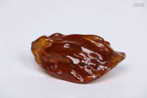 chinese amber rough stone