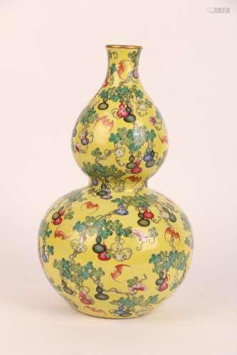 chinese yellow enamelled porcelain double gourd vase