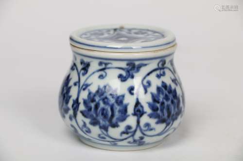 chinese blue and white porcelain  cricket pot,xuande priod