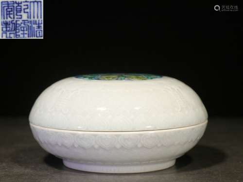 backflow:chinese doucai porcelain round box,republic period