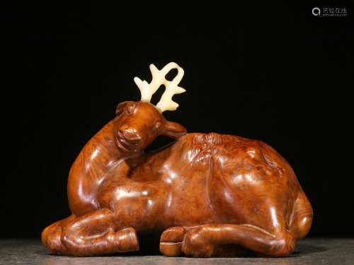 backflow:chinese old collection yingmu wood carving of deer