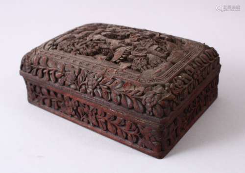 AN 18TH / 19TH CENTURY CHINESE CARVED WOOD FLORAL LIDDED BOX, 16CM X 10CM