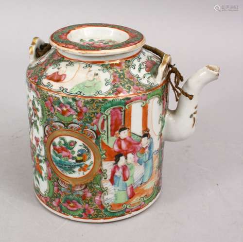 A 19TH CENTURY CHINESE CANTON FAMILLE ROSE PORCELAIN TEA POT, with panel decoration of figures