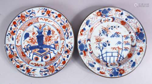 TWO 18TH CENTURY CHINESE IMARI PORCELAIN PLATES, both decorated in typical imari style with flora