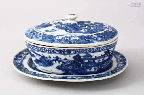 A GOOD 18TH CENTURY CHINESE QIANLONG BLUE & WHITE PORCELAIN BUTTER DISH & COVER & STAND, The body of