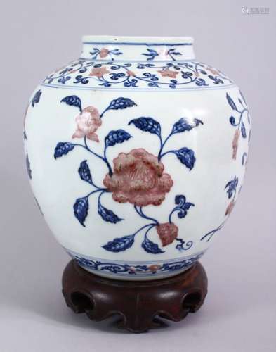 A FINE CHINESE UNDERGLAZE BLUE & COPPER RED PORCELAIN JAR & STAND, the jar with underglaze blue