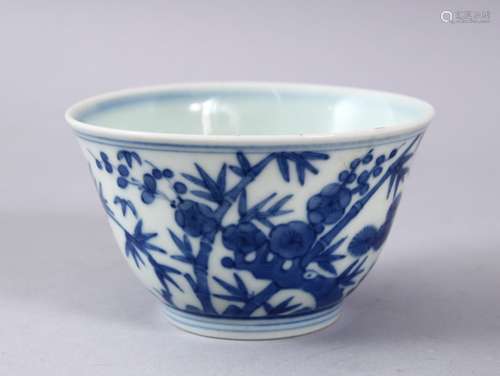 A GOOD CHINESE BLUE & WHITE MING STYLE PORCELAIN BOWL, decorated with pine trees and bamboo, the