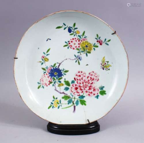 AN 18TH CENTURY CHINESE FAMILLE ROSE PORCELAIN DISH & STAND, decorated with native floral