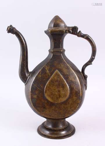 A 17TH CENTURY MUGHAL INDIAN BRONZE EWER, 30cm high x 21cm.