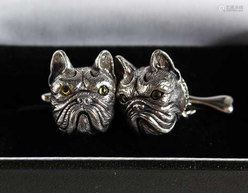 A PAIR OF SILVER FRENCH BULLDOG CUFFLINKS.