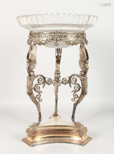 A GOOD ELKINGTON PLATE TABLE CENTREPIECE, with circular cut glass bowl, supported by three winged