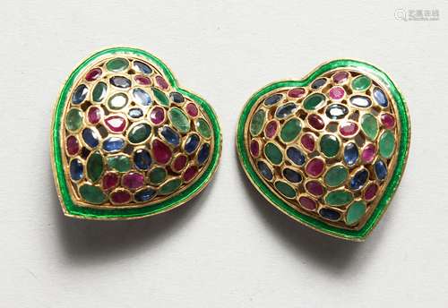 A GOOD PAIR OF RUBY, SAPPHIRE AND EMERALD HEART SHAPED EARRINGS.