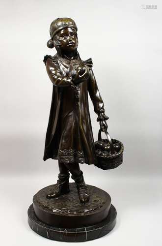 JIM DAVIDSON, born 1962. BRITISH. A SUPERB LARGE BRONZE OF A YOUNG GIRL holding an apple and