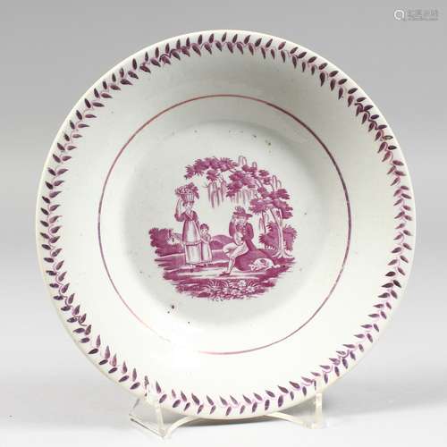 A 19TH CENTURY PINK LUSTRE CIRCULAR PLATE. 7.5ins diameter.