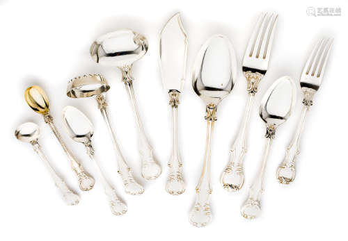 A SET OF VICTORIAN TABLE SILVER, ELIZABETH EATON & SON AND HAYNE & CATER, LONDON, 1844-47