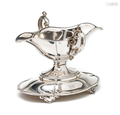 A FRENCH SILVER SAUCEBOAT ON STAND, PIERRE-FRANCOIS-AUGUSTINE TURQUET, PARIS, 1844-55