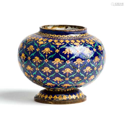 □ A SMALL ENAMELLED COPPER POT, CHINA FOR THE MUGHAL MARKET, 18TH CENTURY