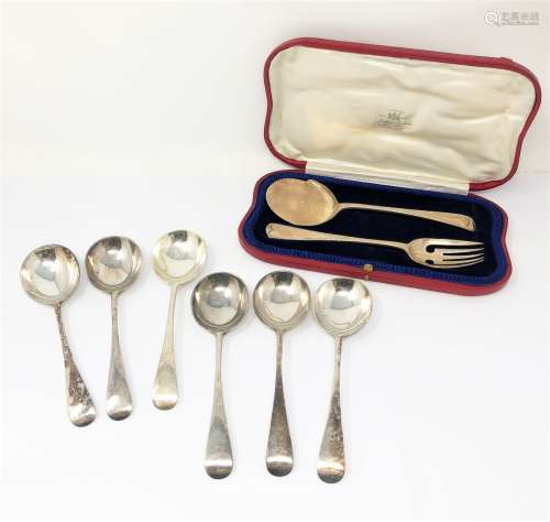 A SET OF SIX VICTORIAN SILVER SOUP SPOONS, JOSIAH WILLIAMS & CO. OF BRISTOL, LONDON, 1895