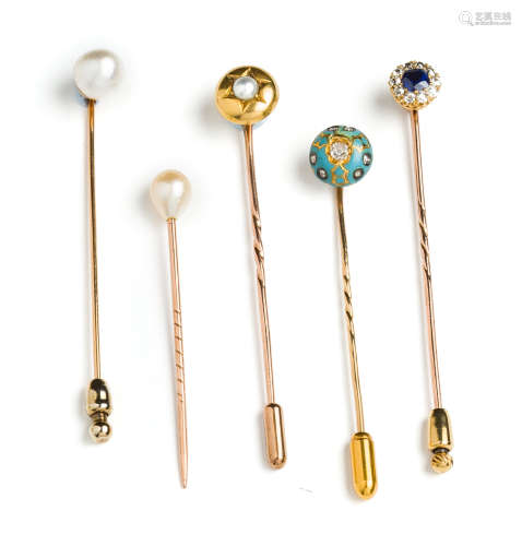 COLLECTION OF TIE PINS